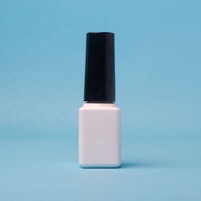 अच्छा मूल्य स्क्रू कैप 6ml नेल पॉलिश बोतल नेल प्रोफेशनल्स के लिए सुविधाजनक आकार ऑनलाइन